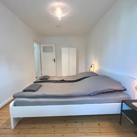 Doppelbett Unterkunft Vahrenwald-List Hannover Exterior foto