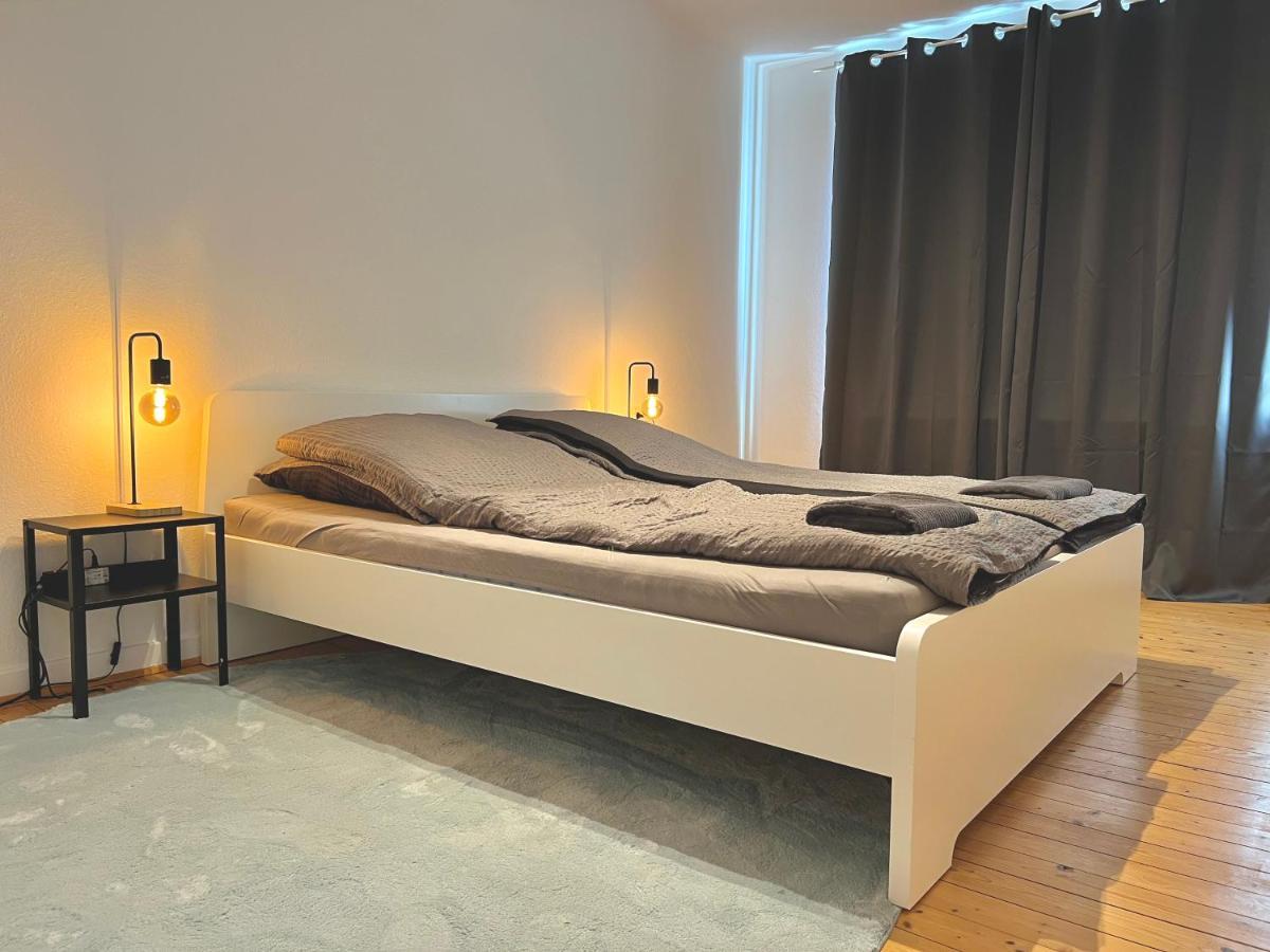 Doppelbett Vahrenwald-list Apartment Hannover