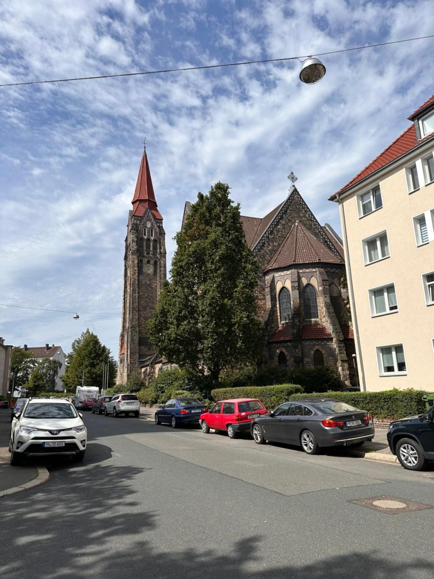 Doppelbett Vahrenwald-list Apartment Hannover