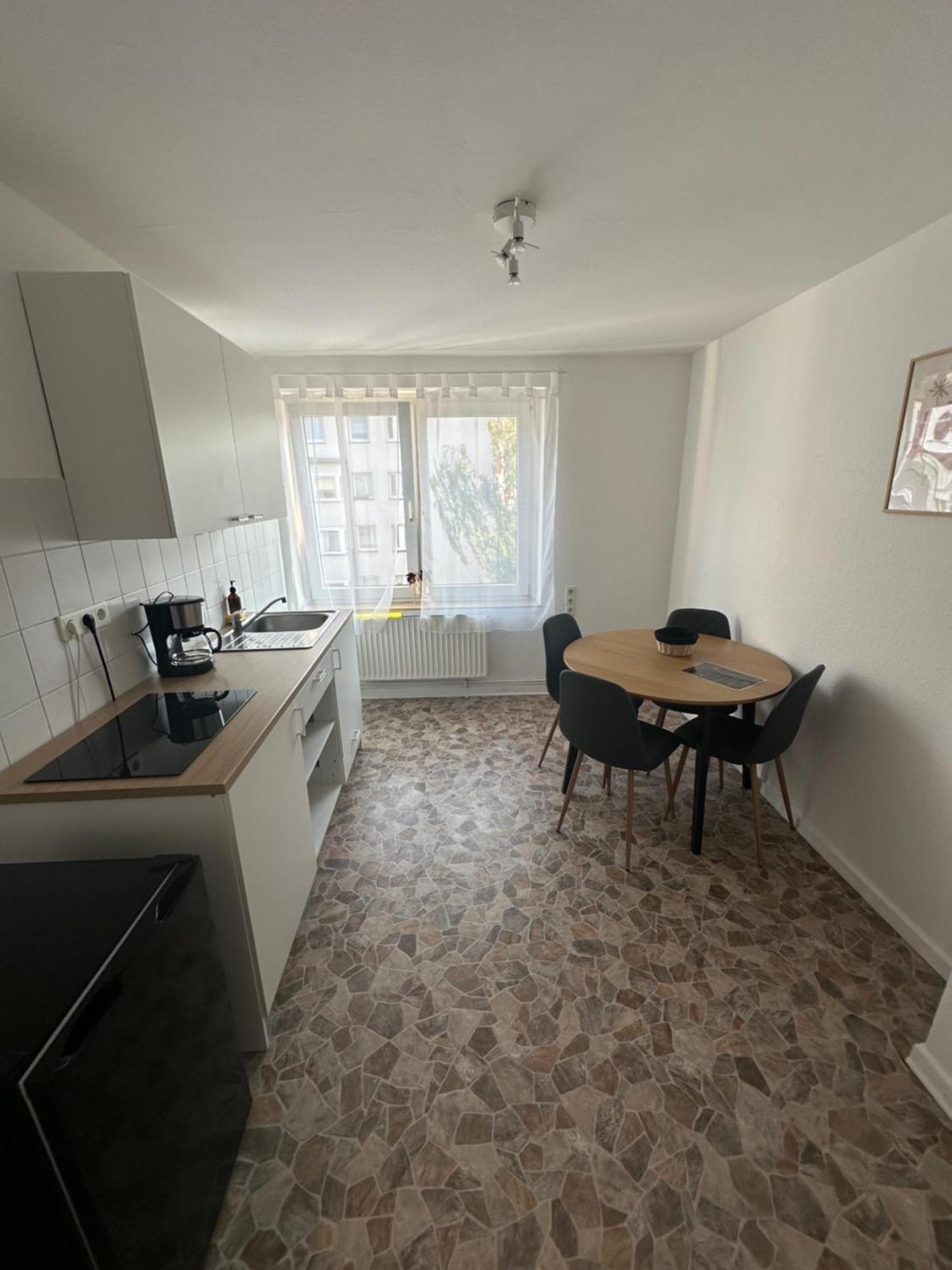 Doppelbett Vahrenwald-list Apartment *